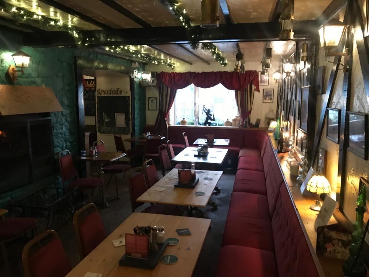 Prince Of Wales Inn Rhymney Extérieur photo